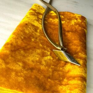 Vintage gold belt- 26-28 inches 2 inch stretch